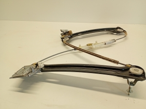 Mercedes Benz CLA-Class W117 (2013–2019) Front door window regulator frame 935666102 - 3