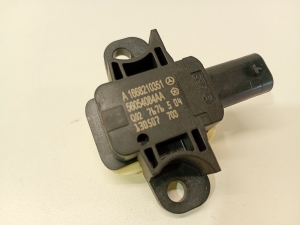 Mercedes Benz CLA-Class W117 (2013–2019) Turvapadja andur a1668210351 - 4