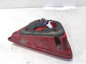 Tail light on trunk lid - 92403C5110