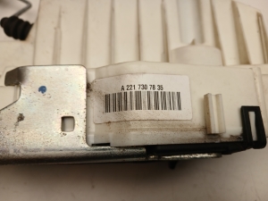 Mercedes Benz S-Class 221 (2005–2013) Rear side door lock A2217307835 - 3