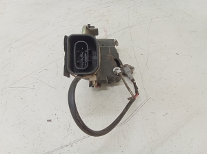 TOYOTA Land Cruiser 90 (1996–2002) Priekšējo durvju slēdzene 980623 - 2
