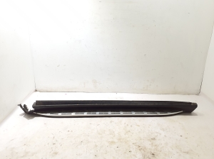   Exterior sill trim  - A1676981501 