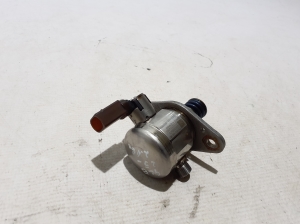 Mercedes Benz GLE-Class 167 (2019–2026) Kütusepump A2540700400 - 5