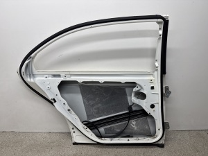 Mercedes Benz S-Class 221 (2005–2013) Tagumised küljeuksed A2217300505 - 3