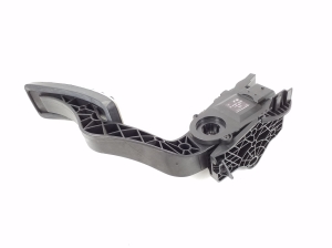 Mercedes Benz GLA-Class 156 (2013–2019) Accelerator pedal A2463001904 - 2