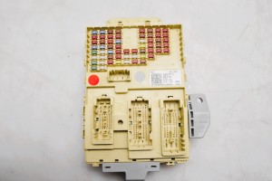 Interior fuse box - 91960DF111