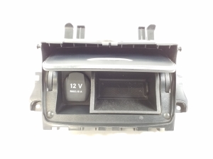 Mercedes Benz GLA-Class 156 (2013–2019) Autre pièce de la console centrale A1766809700 - 2