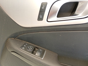 Mercedes Benz SLK-Class 172 (2011–2026) Priekšējo durvju apdare un tās detaļas - 3