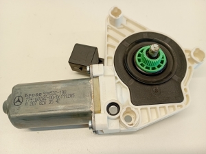   Fensterhebermotor vorne  - a2078200542 