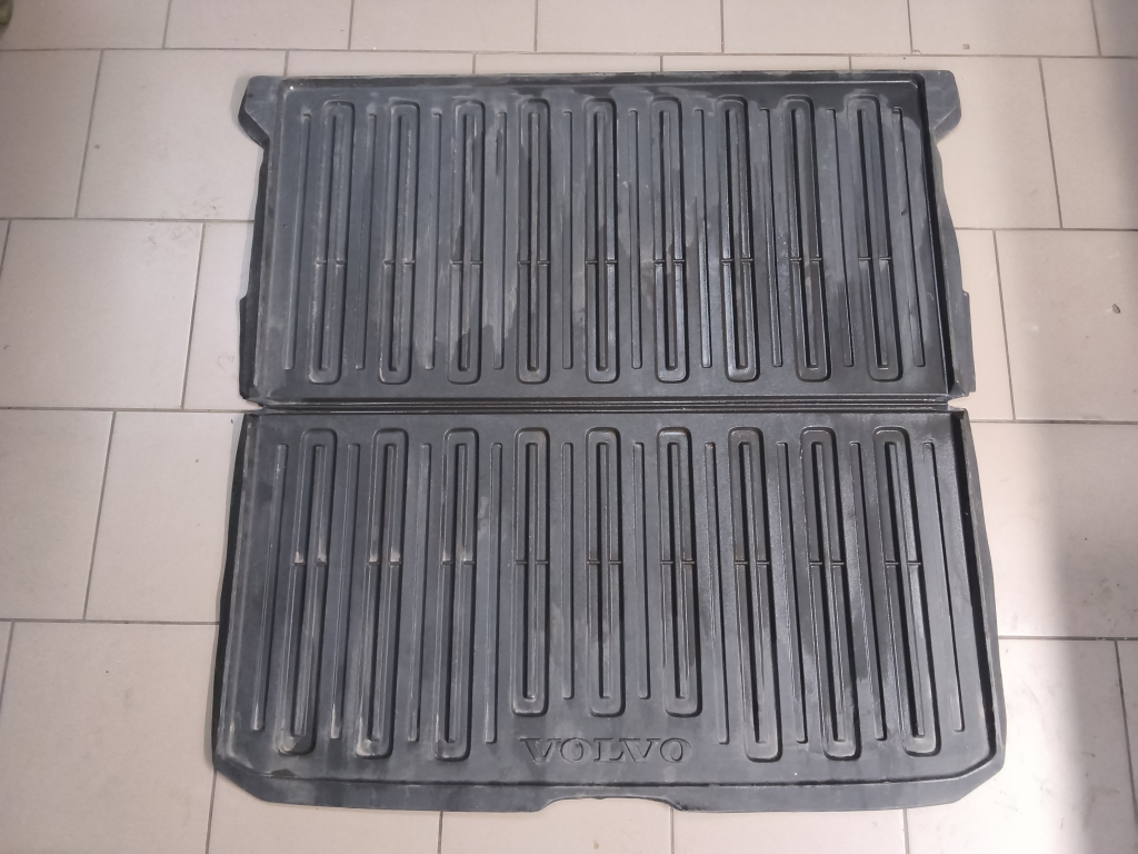 VOLVO V70 III (2007–2017) Trunk carpet 30740731 VOLVO V70 III (2007–2017) Trunk carpet 30740731