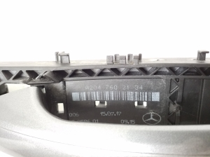 Mercedes Benz GLA-Class 156 (2013–2019) Rear side door exterior handle and its parts A2047600170 - 4