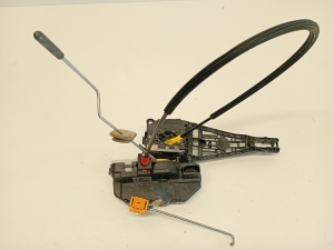 Opel Astra J (2009–2017) Front door lock 13579518 - 2