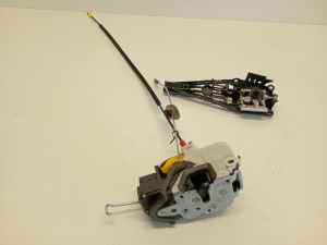 Opel Astra J (2009–2017) Front door lock 13579518 - 3