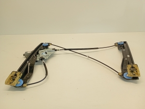 Opel Astra J (2009–2017) Front door window regulator 915367104 - 5