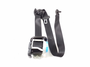 Mercedes Benz GLA-Class 156 (2013–2019) Front seat belt A1768602185 - 2