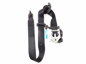 Mercedes Benz GLA-Class 156 (2013–2019) Front seat belt A1768602185 - 3