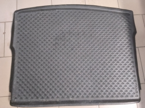 Trunk carpet - 5NA061L160