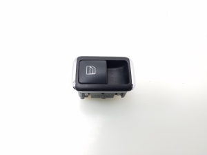   Rear side door glass switch 