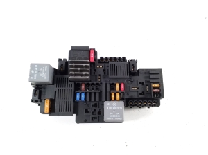 Mercedes Benz EQC N293 (2019–2026) Drošinātāju bloki A2139065706 - 3