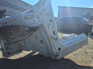 Front outrigger - 80008906