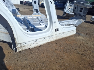 VOLVO EX30 I (2023–2026) Sill and center pillar 80008974 - 4