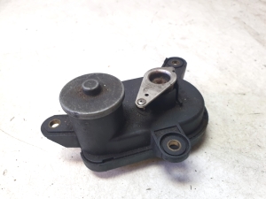 Mercedes Benz C-Class 203 (2000–2007) Sisselaskekollektori klappide mootor A6111500494 - 3