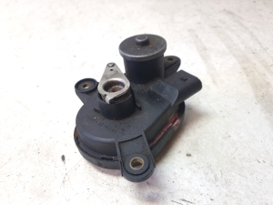 Mercedes Benz C-Class 203 (2000–2007) Sisselaskekollektori klappide mootor A6111500494 - 5