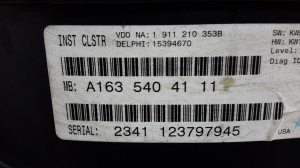 Mercedes Benz ML-Class 163 (1998–2005) Mērinstrumentu panelis A1635404111 - 2
