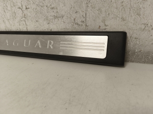 Jaguar XF (2008–2016) Inner sill trim 8X2313201AF - 4