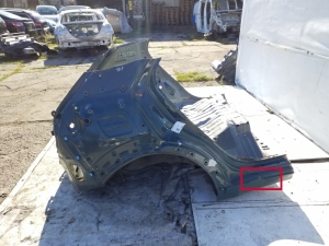   Rear wing  -  