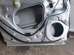 TOYOTA Avensis T25 (2003–2008) Rear side doors - 3