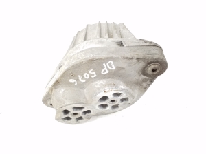 Mercedes Benz SLK-Class 172 (2011–2026) Engine mount A1722401117 - 2