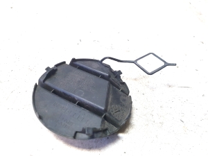 TOYOTA Yaris (2011–2020) Front bumper tow hook cover 531020D030 - 2