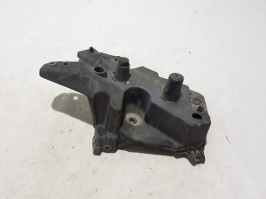 VOLVO XC60 (2017–2026) Halter Kotflügel vorne 32288928 - 2
