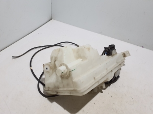 VOLVO XC60 (2017–2026) Front washer fluid reservoir 32328197 - 5