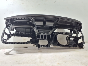 VOLVO XC60 (2017–2026) Salona panelis (torpēda) 31417722 - 3