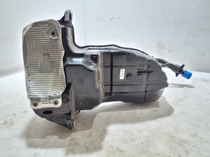 Volkswagen Touareg III (2018–2026) AdBlue tvertne 4M0131878CN - 4