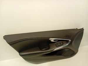 VOLVO V40 (2012–2019) Front door panel 1319932 - 4