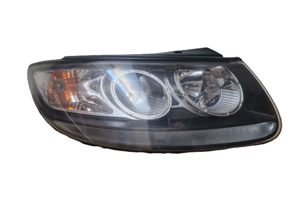 Hyundai Santa Fe (2006–2012) Esituli 921022BXXX Hyundai Santa Fe (2006–2012) Esituli 921022BXXX