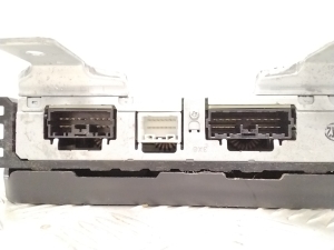 Mitsubishi Outlander (2012–2021) Audio amplifier 8701A565 - 3