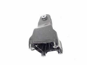 Mercedes Benz C-Class 205 (2014–2021) Engine bracket A2642200200 - 4