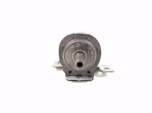 Mercedes Benz C-Class 205 (2014–2021) Muu klapp A0004703700 - 3