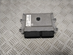 Peugeot 208 (2019–2026) Engine control unit 9838288980 - 2