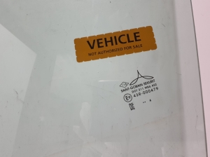 RENAULT Captur (2019–2026) Priekšējo durvju stikls 803018224R - 2