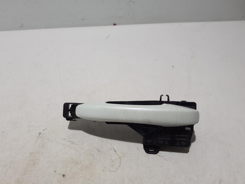 RENAULT Captur (2019–2026) Front door external opening handle and its details RENAULT Captur (2019–2026) Front door external opening handle and its details