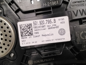 Volkswagen Golf VII (2012–2026) Instrument cluster 5G1920795B - 5