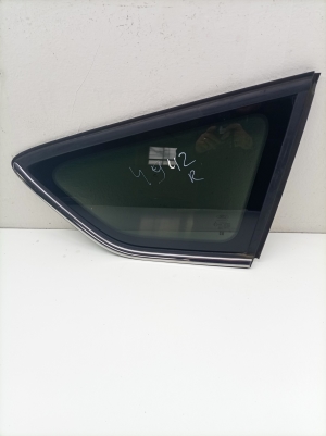 Seitenscheibe hinten (Karosserie) - CV44S29750D