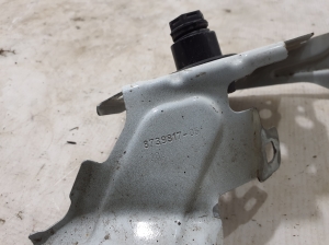 BMW 4 SERIES G26 (2020–2026) Priekšējā spārna kronšteins 8739317 - 3