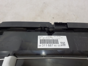 Peugeot Expert III (2017–2026) Mērinstrumentu panelis 9831168780 - 6