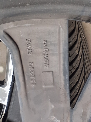 VOLVO XC60 (2017–2026) Disku komplekts - 4